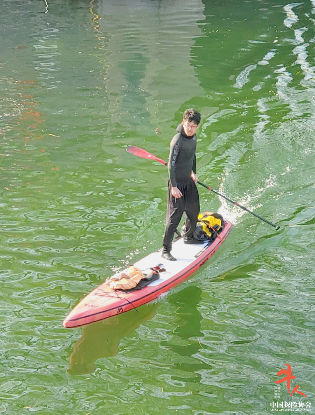 牛人 | 田思维：划水的快乐，被这届年轻人用一块桨板整明白了