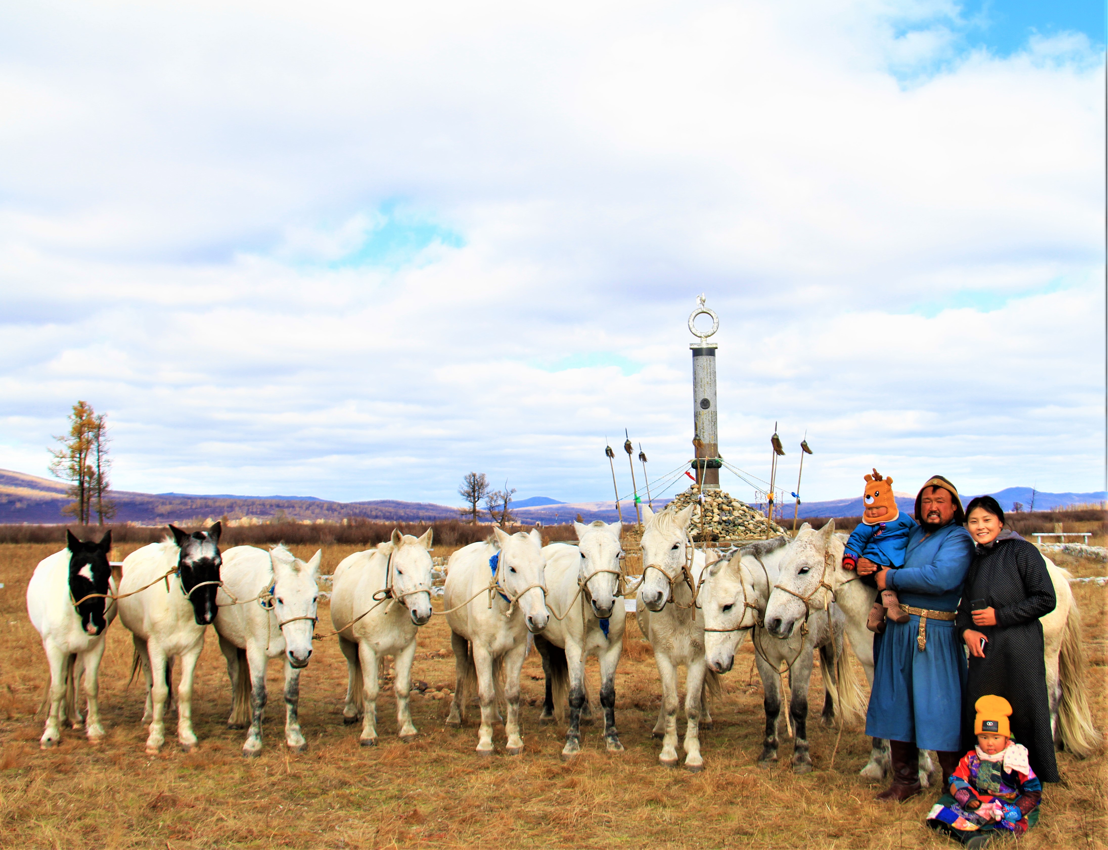 牛人|南丁：“牧三代”骑马环游蒙古21省，传承马背文化