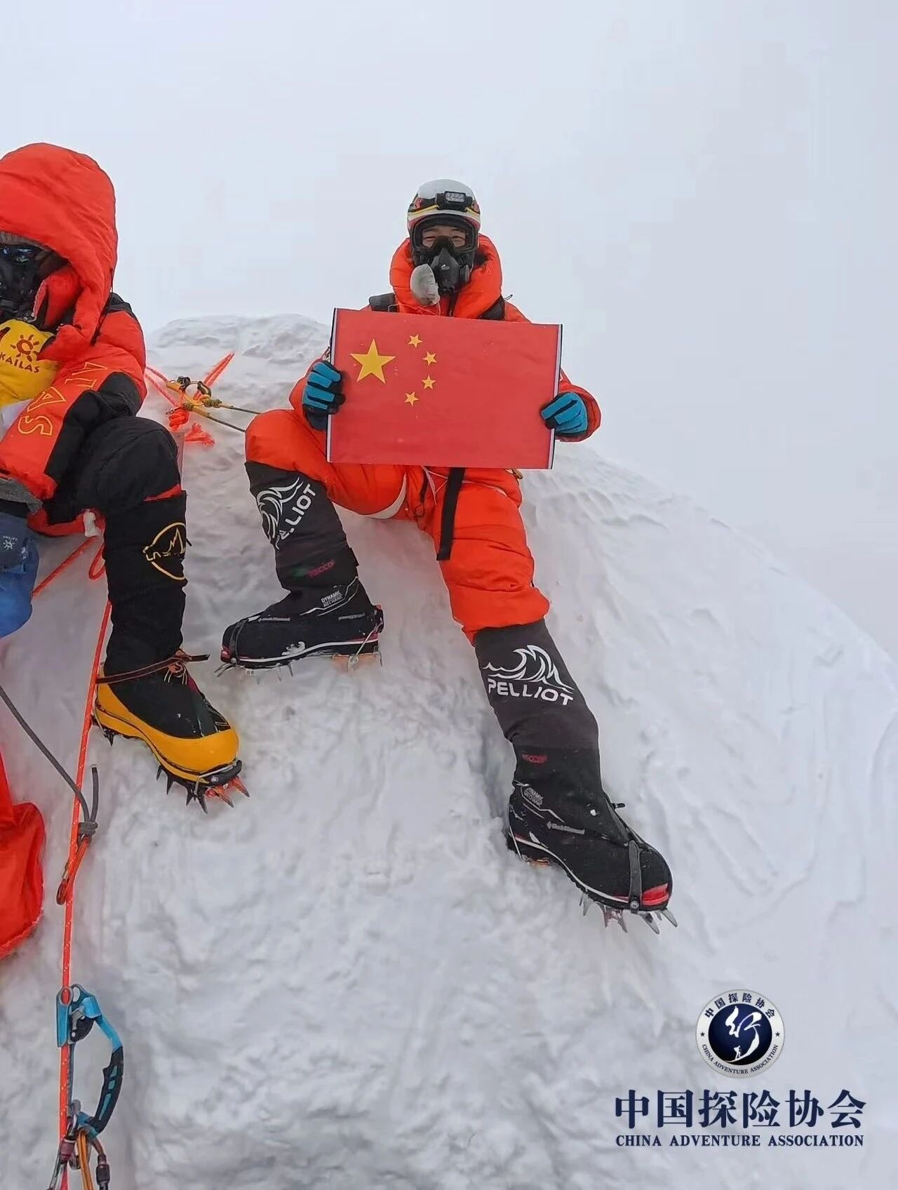 牛人张京：挑战珠峰滑雪的生死时刻