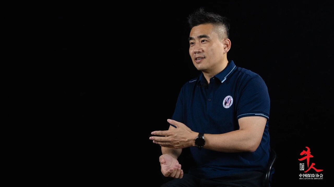 牛人 | 关雅荻：当一个电影人决定把自己活成电影